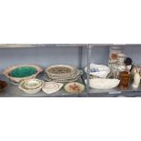 MIXED LOT OF CERAMICS TO INCLUDE; THREE VICTORIAN BLUE AND WHITE POTTERY MEAT PLATES, THORNTON '