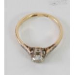 18ct GOLD AND PLATINUM RING, SET WITH A SOLITAIRE DIAMOND, round and brilliant cut, approx 1/3ct,