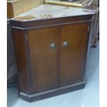 EDWARDIAN LINE INLAID MAHOGANY FLOOR STANDING SINGLE CORNER CUPBOARD WITH TWO DOORS