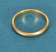 18ct GOLD WEDDING RING, 2.5 gms