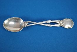 ELKINGTON AND CO. 'SILVER' GIGGLESWICK SCHOOL O.T.C. (Officers Training Corps) SPOON, the handle