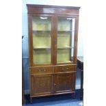 EDWARDIAN SHERATON REVIVAL INLAID MAHOGANY DISPLAY CABINET with to glazed doors over two short