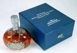 A BOTTLE OF WHYTE AND MACKAY De LUXE 12 YEARS OLD BLENDED SCOTCH WHISKY. A specially blended