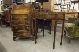 A REPRODUCTION MAHOGANY SMALL BUREAU, FALL-FRONT OVER FOUR GRADUATED DRAWERS WITH SERPENTINE FRONT