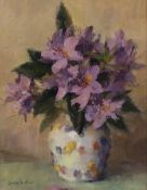 GORDON RADFORD (1036-2015) OIL ON BOARD Still life - Vase of flowers Signed 10" x 8" (25.4cm x 20.