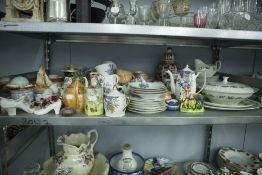 SELECTION OF RIDGWAY 'WHITE MIST' DINNER WARES TO INCLUDE TUREEN AND COVER, GRAVY BOAT AND MEAT