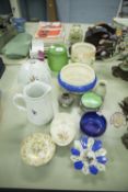 A COLLECTION OF EARLY TWENTIETH CENTURY MISC CERAMICS TO INCLUDE; A PLANT TUSCAN CHINA TRINKET DISH;