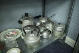 QUANTITY OF PRE-WAR ALUMINIUM KITCHEN WARES: PRESTIGE PRESSURE COOKER; KETTLE; PANS; TEA POTS; ETC