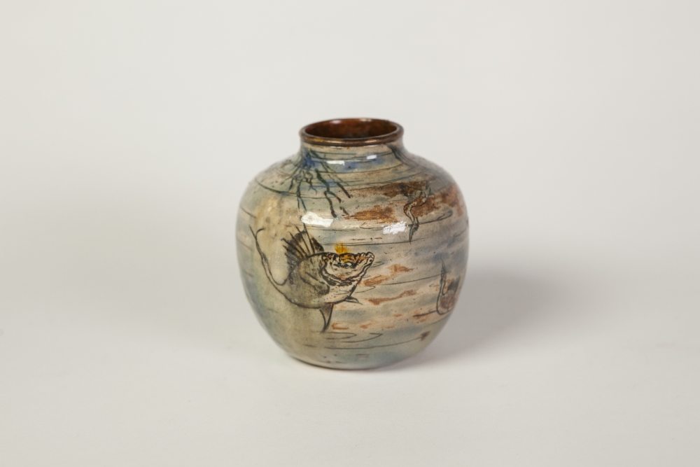 PROBABLY EDWIN AND WALTER MARTIN BROTHERS POTTERY AQUATIC VASE, of squat form, decorated with - Image 2 of 3