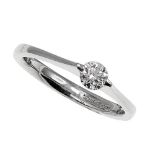 PLATINUM RING WITH A 'HEARTS ON FIRE' ROUND BRILLIANT CUT SOLITAIRE DIAMOND, in a two claw