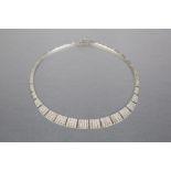 STERLING SILVER CHOKER NECKLACE, in case and a BOXED CAKE KNIFE with Kings pattern silver handle (2)