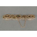 LATE VICTORIAN 15ct GOLD BRACELET WITH ALTERNATE GATE LINK AND OVAL LINKS SET WITH THREE ALTERNATE