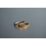PAIR OF 18ct GOLD ROPE TWIST BAND RINGS, 9.9gms, ring size 'Q/R'