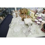 A COLLECTION OF CUT GLASS, TO INCLUDE; CANDLESTICK STANDS, SALTS, COLOURED GLASS ASHTRAYS, A