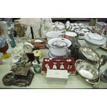 MIXED LOT; METAL WARES, THREE PIECE TEA SET, BOXED FISH SERVER, BOXED STAINLESS BREAKFAST SET BOXED,