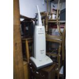 HITACHI UPRIGHT VACUUM CLEANER