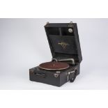COLUMBIA NO. 109 TABLE TOP GRAMOPHONE, in black case (handle a.f.)