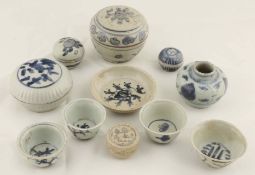 A collection of Chinese Swatow blue and white porcelain, late Ming Dynasty to include a small