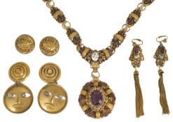 An impressive Joseff of Hollywood vintage costume jewellery necklace the necklace of Renaissance