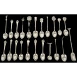 A collection of golf related silver spoons, comprising of examples with London, Birmingham and