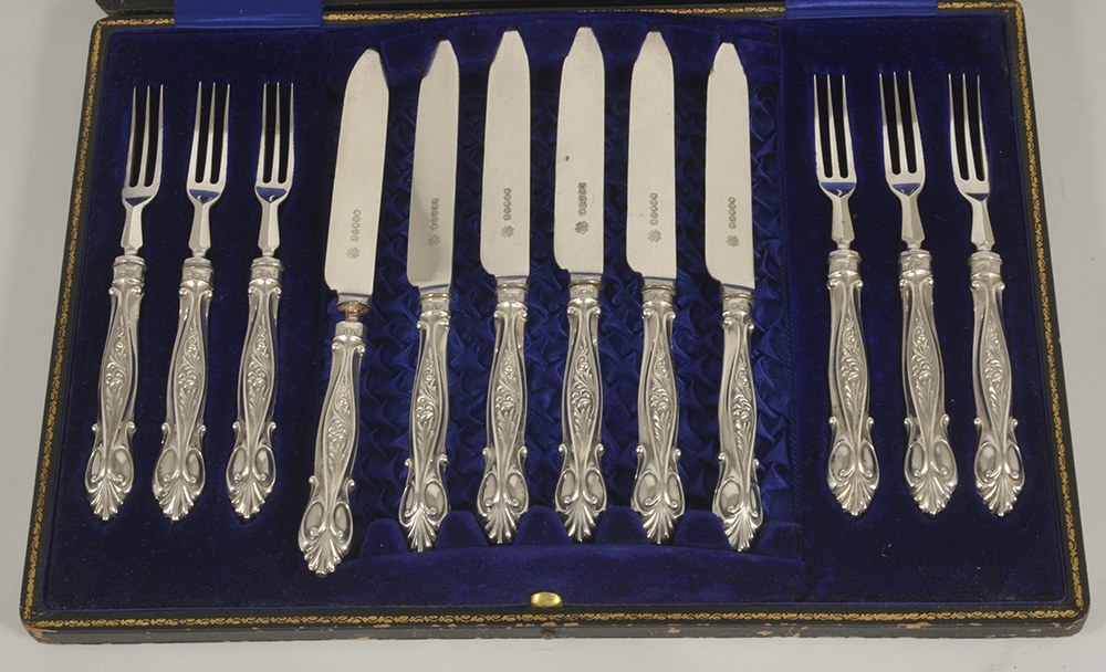 A cased set of silver handled fruit knives and forks in blue velvet lined case, the handles - Image 2 of 2