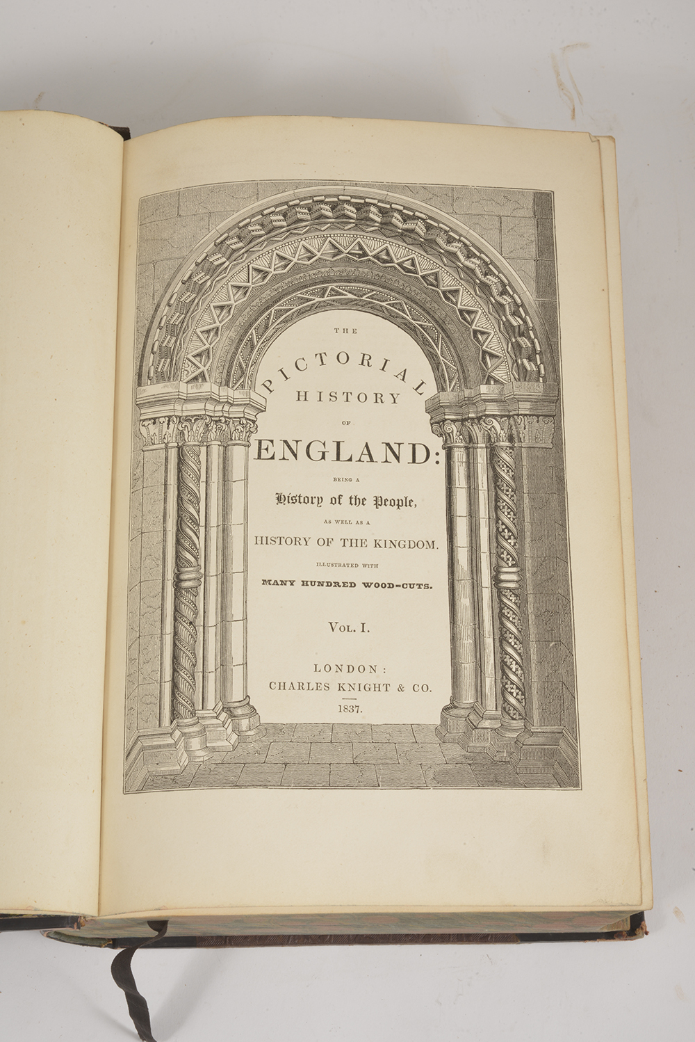 Charles Knight & Co; The Pictoral History of England, 1837, 4 Vols.Published by Charles Knight & - Image 2 of 3