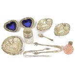 A good small collection of assorted silvercomprising a pair of Edwardian silver heart shaped salts