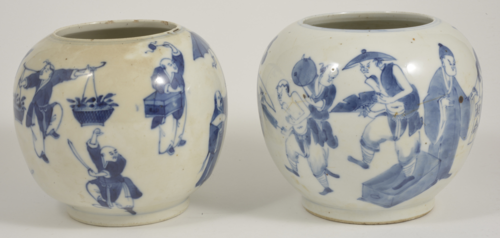 Two Chinese blue and white porcelain jars, circa 1910each painted with a continuous frieze of - Image 2 of 3