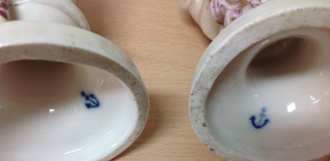 A pair of Continental porcelain busts, late 19th/early 20th century,modelled as a female with flower - Image 3 of 4