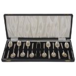 An Art Deco suite of silver teaspoons and sugar nips, hallmarked Sheffield 1935