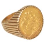 A George V 1914 fine gold sovereign ring