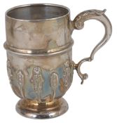 A George V silver christening cup, hallmarked Birmingham 1910