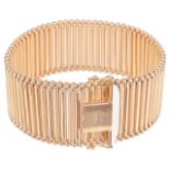 An attractive Continental 18ct rose gold braceletfully articulated and formed of alternate smooth