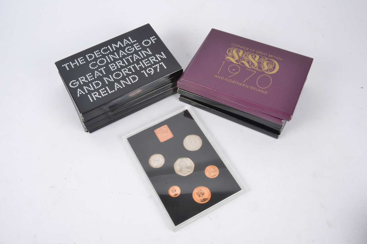 A collection of UK and Foreign Coinage,ten 1971 The Decimal Coinage of GB & Northern Ireland, six - Image 2 of 2