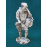 GOOD QUALITY HEAVILY CARVED SECTIONAL IVORY FIGURE DEPICTING AN ORIENTAL GENT AT WORK,