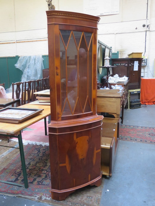 REPRODUCTION CORNER CUPBOARD