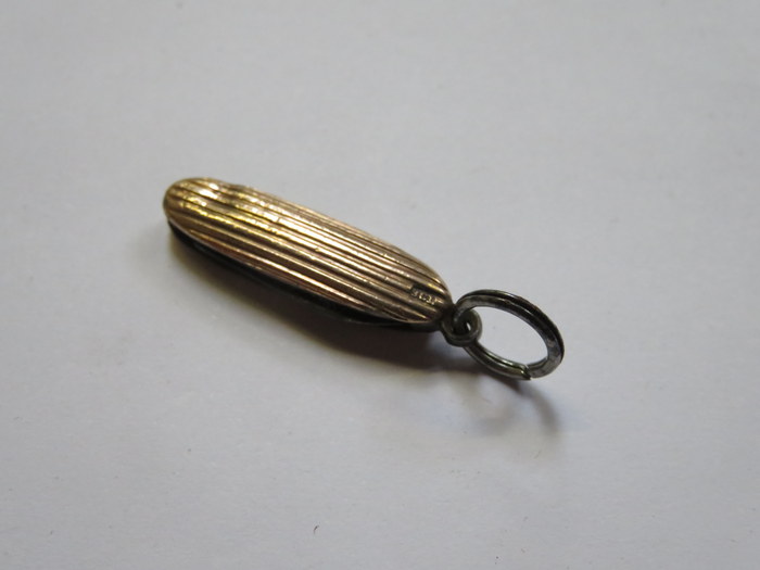 9ct GOLD MINIATURE PENKNIFE