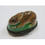 CONTINENTAL HANDPAINTED CERAMIC RABBIT FORM HINGED SNUFF BOX (AT FAULT)