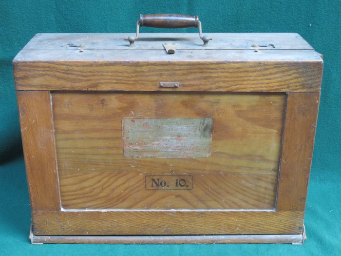 VINTAGE WOODEN CASED PRINTING PRESS