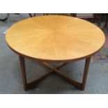 STYLISH TEAK CIRCULAR COFFEE TABLE