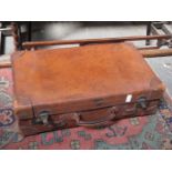 VINTAGE LEATHER TRAVEL CASE