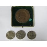 CASED QUEEN MARY COMMEMORATIVE MEDALLION AND SMALL PARCEL OF COMMEMORATIVE CROWNS