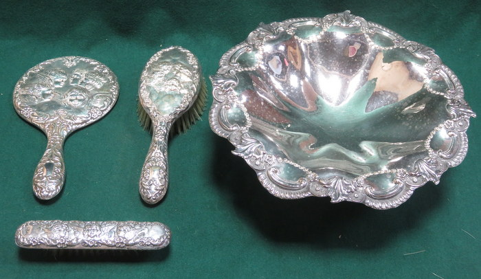 SILVER PLATED STEMMED TAZZA AND HALLMARKED SILVER PART DRESSING TABLE SET