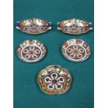 FIVE VARIOUS ROYAL CROWN DERBY GLAZED CERAMIC RECEIVERS