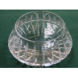 LARGE DECORATIVE ROGASKA GLASS FRUIT BOWL,