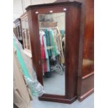 MIRROR FRONTED CORNER CUPBOARD