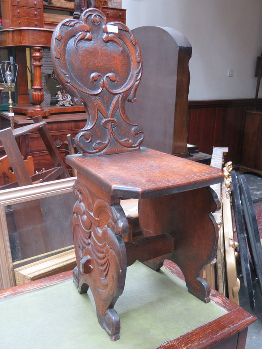 CARVED OAK HALL CHAIR