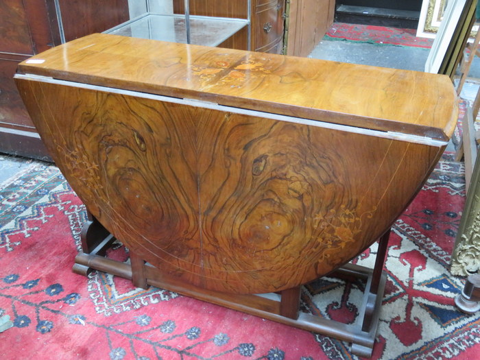 INLAID WALNUT VENEERED GATELEG TABLE