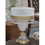 GILT METAL AND GLASS TABLE LAMP WITH GLASS SHADE AND DROPLETS