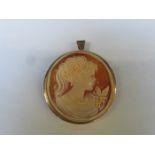 PRETTY 9ct GOLD CIRCULAR CAMEO BROOCH PENDANT